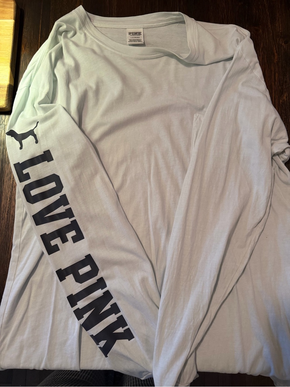 PINK Victoria's Secret Light Gray Long-Sleeve 'LOVE PINK' Graphic Tee